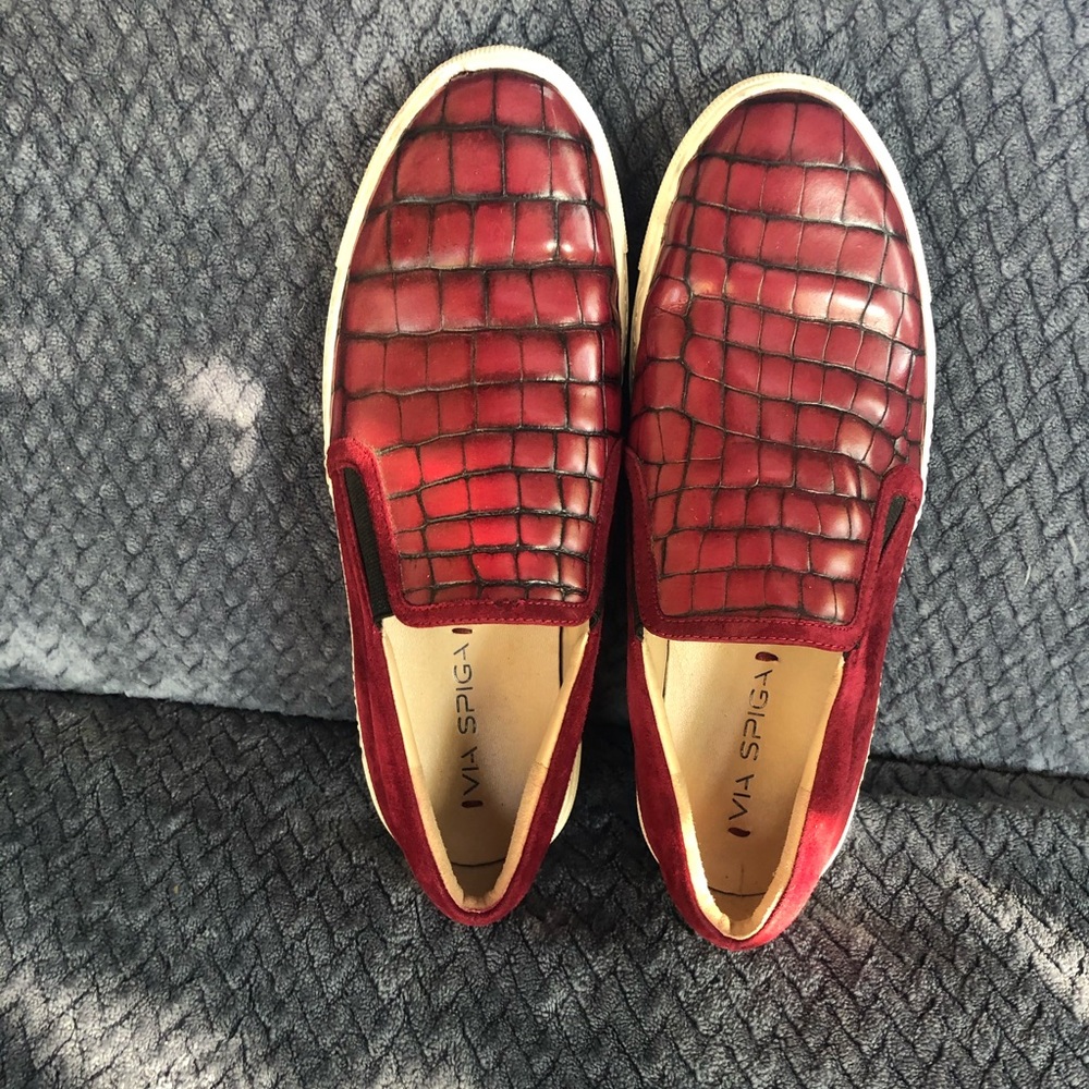 Leather suede red shoes